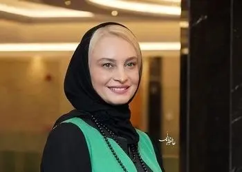 فیلم تفریحات لاکچری مریم کاویانی در کریسمس/ چه تیپ و استایل مناسبی زده برای کلیسا رفتن