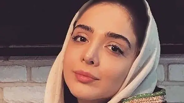 (عکس) خلاقیت متفاوت و هوشمندانه المیرا دهقانی در ثبت عکس هنری در شب/ تبدیل پشت بام به آتلیه عکاسی طبیعی