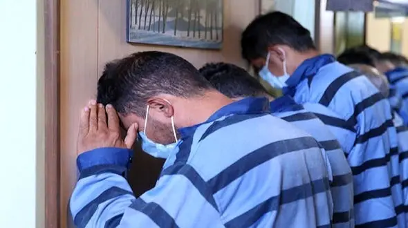 فوری / بازگرداندن سارقان اصلی بانک ملی دانشگاه به ایران ! / 2 برادر و همسر یکی از آنها بودند !