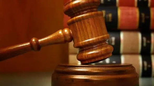 شوهر سابق همسرم هر شب به خانه ما می آید ! / تازه عروس در دادگاه چه گفت