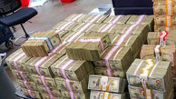 قاچاقچیان پول دستگیر شدند+عکس
