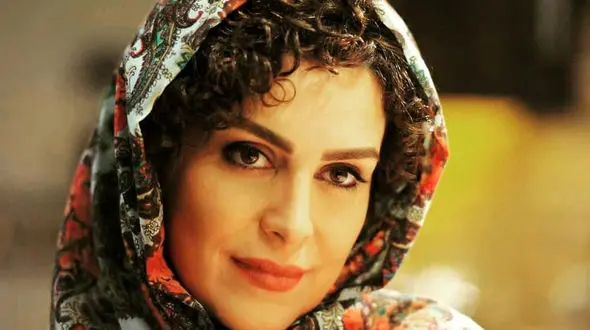 نواختن پیانو توسط ماه چهره خلیلی / نعیمه نظام دوست منتشر کرد + فیلم