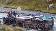 40 مسافر قربانی سقوط اتوبوس به رودخانه + عکس