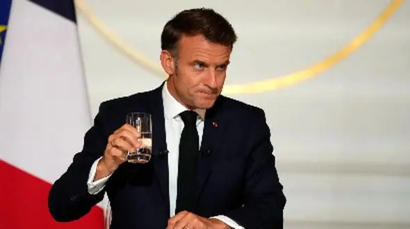 مکرون: تحریم‌های مکانیسم ماشه علیه ایران قطعی است