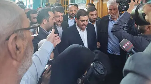 حضور مخبر در حسینیه ارشاد تهران