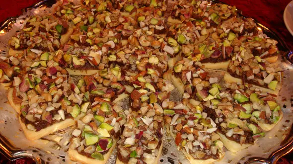 تارت خرما و گردو خوشمزه های وعده افطاری+دستور تهیه