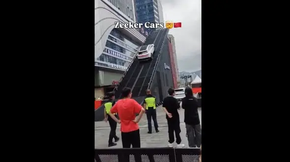 زیکر، خودروی چینی که قوانین جاذبه را به بازی می‌ گیرد + فیلم