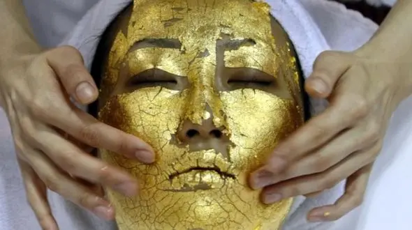 ماسک های طلای 24 عیار برای زیبایی صورت زنان!