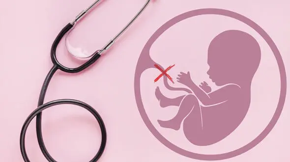 سالانه بیش از ۵۰۰ هزار سقط جنین در ایران رخ می دهد 