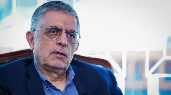 کرباسچی :پزشکیان هرچقدر کوتاه بیاید تندروها جری‌تر می شوند/ وفاق هم حد و مرزی دارد / همتی فکر نمی‌کرد روزی از جبهه پایداری رأی اعتماد بخواهد