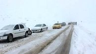 برف راه دسترسی به ۲۴۰ روستا در آذربایجان غربی را مسدود کرد
