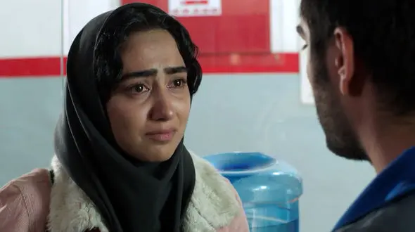 منتشر شد / نماهنگ سنگ دل با صدای میثم ابراهیمی و برش هایی از فیلم سینمایی غیرمجاز + فیلم