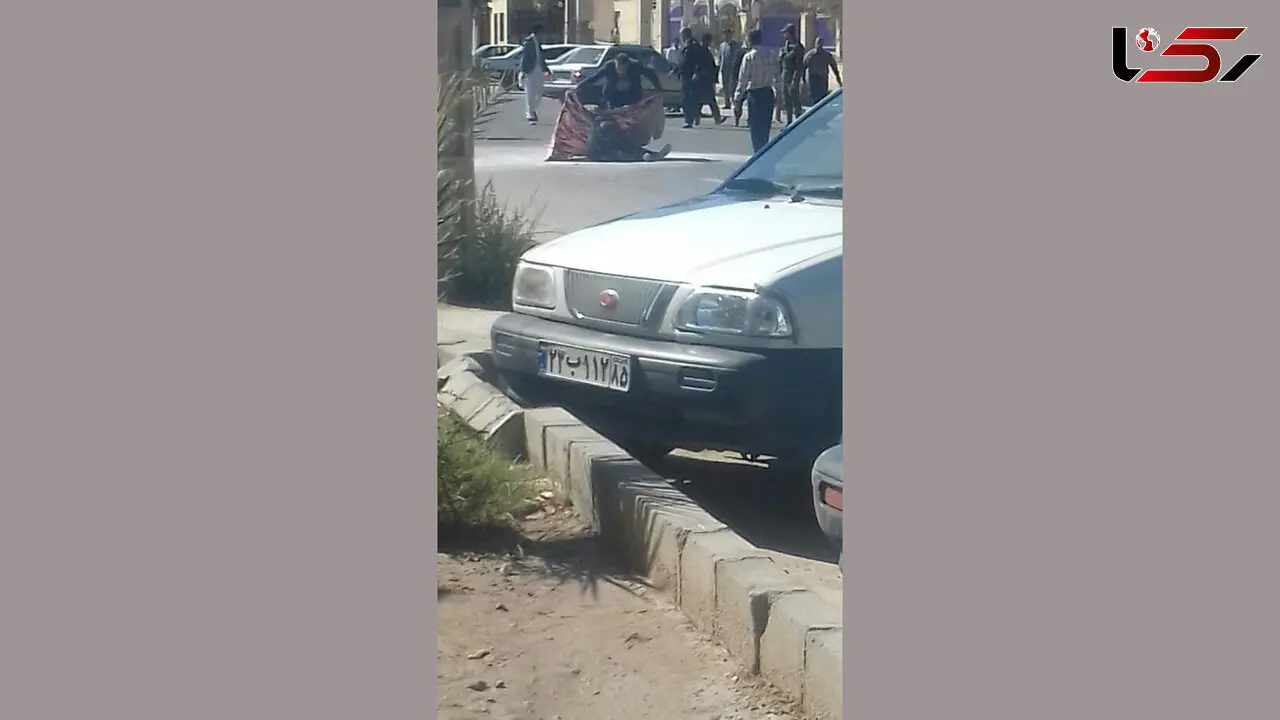 خودسوزی یک‌ مرد در مقابل فرمانداری زاهدان+ عکس دلخراش