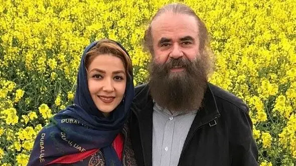 روابط صمیمی همسر سارا صوفیانی با چهره های سیاسی کشور/ امیرحسین شریفی از خوش و بش گرم با رهبر انقلاب تا احوالپرسی دوستانه با حسن روحانی+عکس