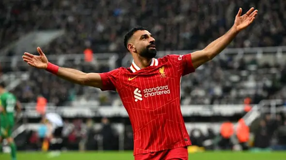 محمد صلاح بهترین بازیکن فصل لیگ جزیره شد