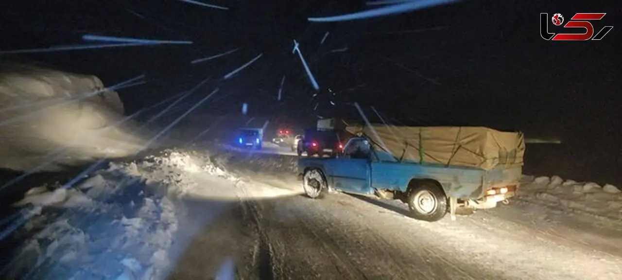  رها سازی ۲۲ خودرو گرفتار در برف و کولاک توسط هلال احمر