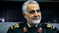 عکس سفر در زمان / «سردار سلیمانی و رهبر انقلاب» در یک نمایشگاه نظامی / دهه 80