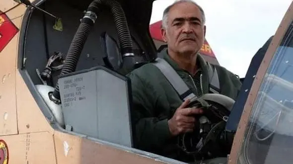 مرگ تلخ خلبان ساعد رکورددار جهانی پرواز با کبرا در اصفهان + عکس