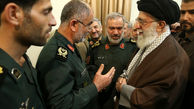 دیدار رهبر معظم انقلاب اسلامی با پاسدارانی که متجاوزان امریکایی  را بازداشت کردند + فیلم