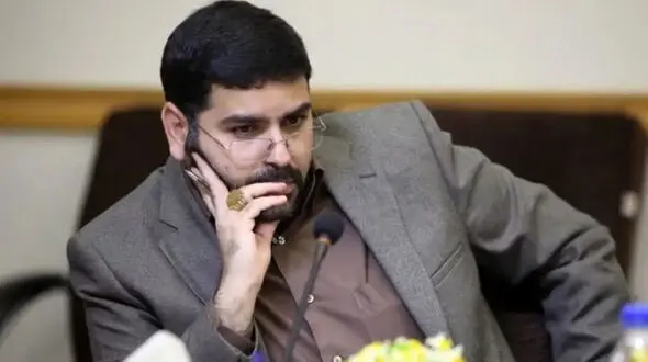 مشاور عراقچی استعفا کرد!