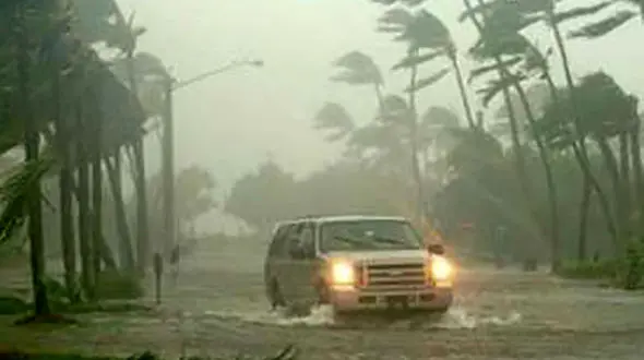 وضعیت قرمز برای طوفان شدید در فلوریدای آمریکا