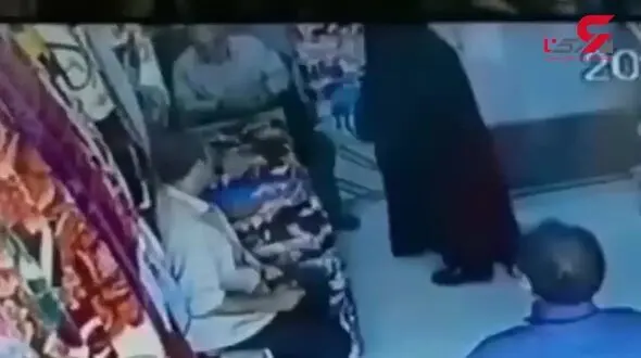 فیلم وحشتناک از لحظه آتش گرفتن موبایل در جیب مرد قمی 