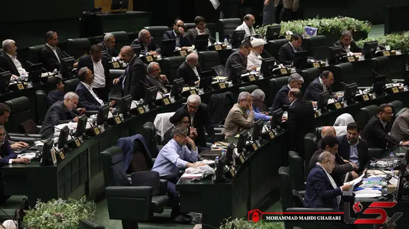 وزیر کار این هفته در مجلس حضور می یابد/ بررسی طرح نحوه برگزاری تجمعات