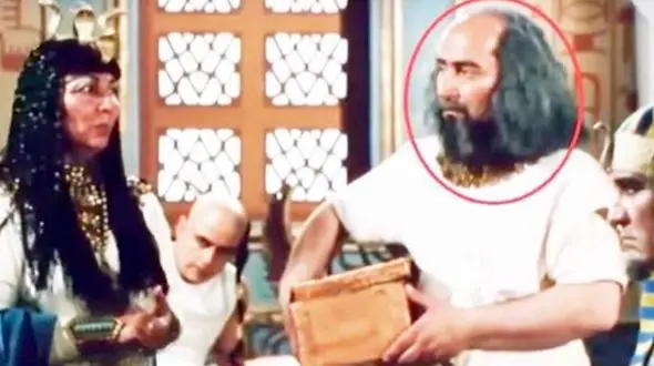 تصاویر تلخ از مراسم خاکسپاری بازیگر یوسف پیامبر، مهرداد فلاحتگر