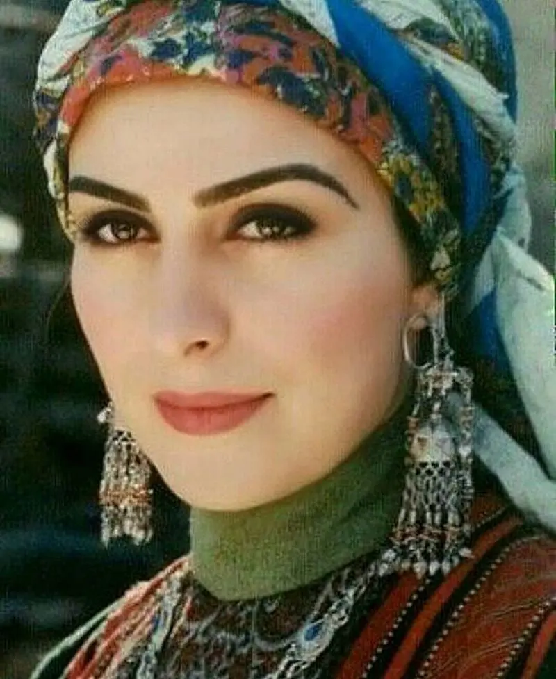 ماه چهره خلیلی 