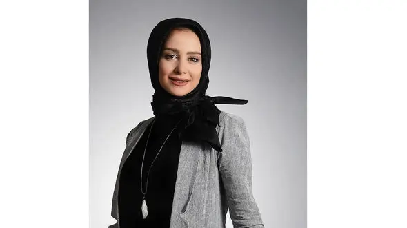 چهره ناز خانم کوچولوی 35 ساله ایرانی / این خانم بازیگر را میشناسید؟!