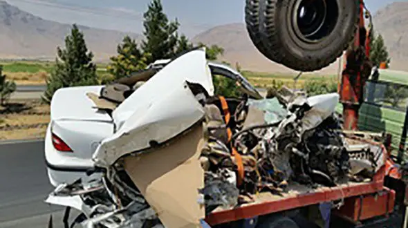 کشته شدن 4 تن در پی برخورد تریلی با خودرو سمند