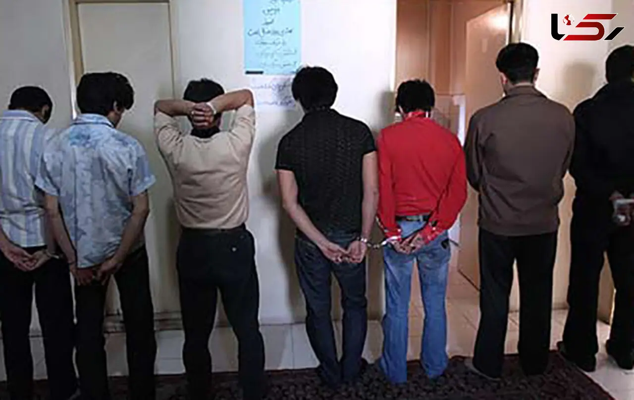 دستگیری 7 زن و 21 مرد در یک شرکت هرمی +عکس