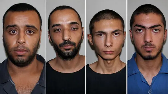 حمله وحشیانه 4 پسر خشن به زن جوان در روز روشن / این 4 جوان قمه به دست را می شناسید+عکس