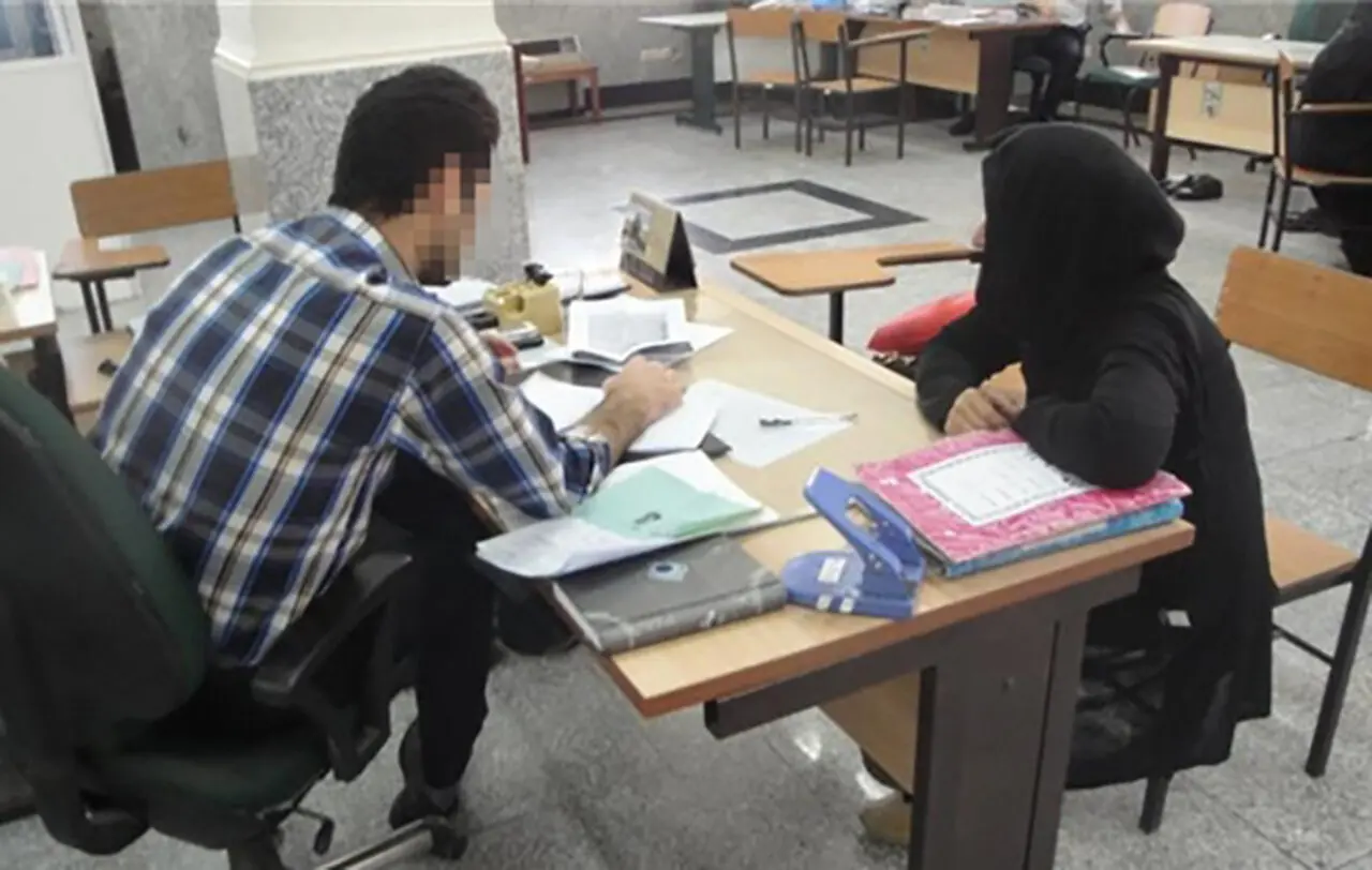 اقدام عجیب یک زن برای جلب توجه شوهرش / او پای یک مرد را به زندگی کشاند و ...+عکس