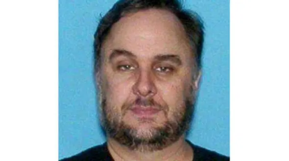 این مرد روحش را  فروخت! + عکس