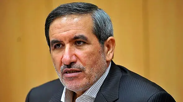 واژگونی تانکر با 3 هزار لیتر سوخت در غرب تهران/ تذکر به شهردار  و وزیر نفت برای جابجایی انبارهای نفت «شهران»