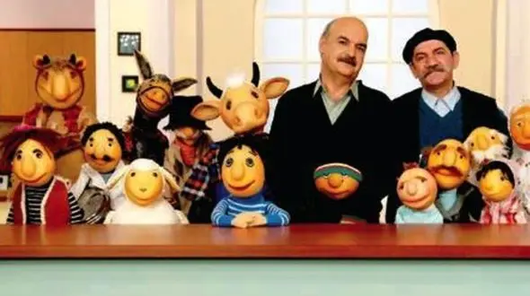 مشکلات کلاه قرمزی همچنان ادامه دارد 