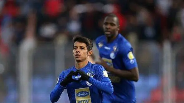 پرسش روز ؛ مهدی قائدی چگونه با حاشیه خداحافظی کرد؟ /  رمزگشایی از موفقیت های اخیر باشوی استقلال