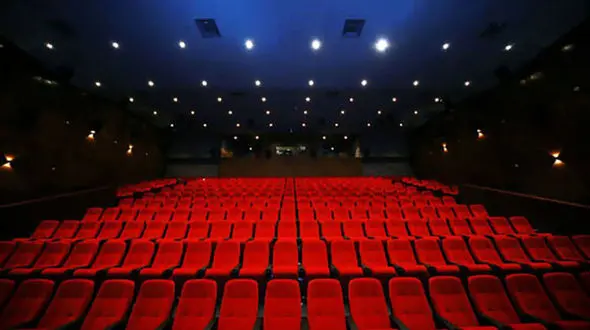 وقتی دغدغه ماکارونی هست کسی سینما نمی رود 