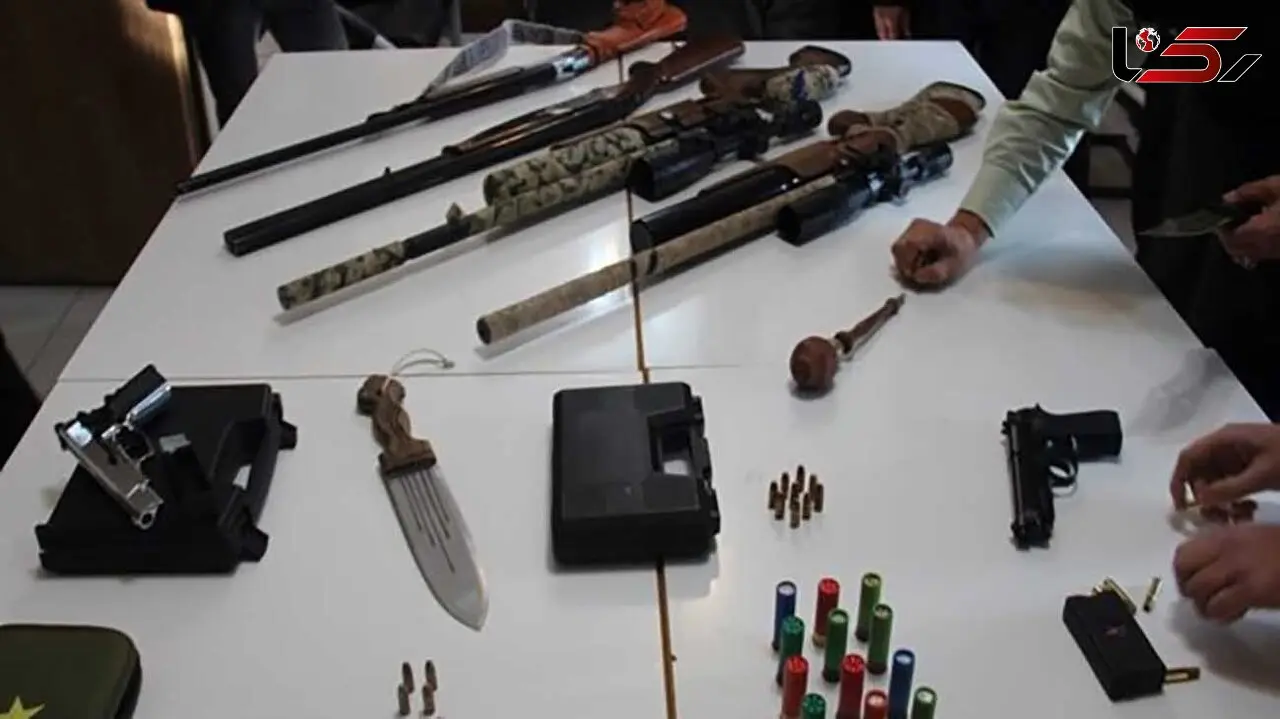 کشف 12 اسلحه جنگی و شکاری از خانه مرد اصفهانی