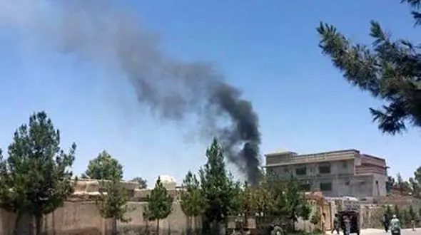 مردان ناشناس یک مسجد را به آتش کشیدند + عکس