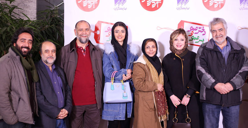 هنرمندان در اکران مردمی فیلم پسرعمو دخترعمو/تیپ بازیگر مشهور در دوران بارداری