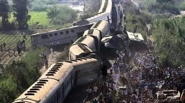 32 کشته در برخورد مرگبار 2 قطار