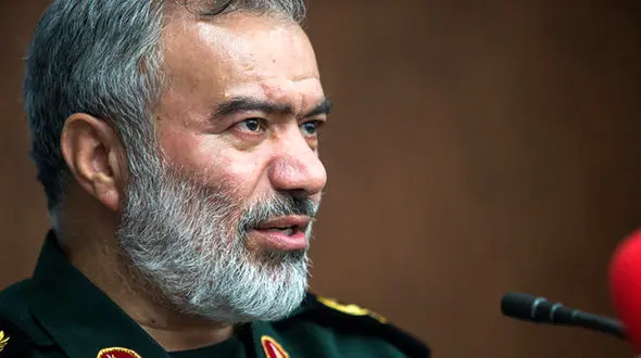 دشمن حجاب را هدف گرفته و خط مقدم جنگ در دست بانوان است