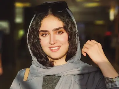 دلبری هانیه غلامی در عکس های جدید/ بازیگر «هیولا» از فراز و فرود زندگی گفت**