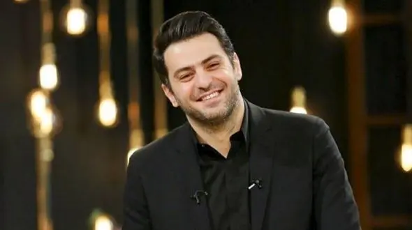 تفریحات لاکچری علی ضیا در گوشه گوشه دنیا؛ از عکس در کنار کشتی تفریحی تا خانه ای در وسط آب