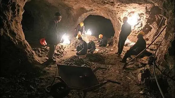 ۲۰ ساعت جدال با مرگ  ابوالفضل و دایی حسین در یزد!