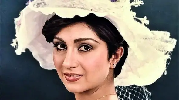 عکس| سفر در زمان؛ «لیلا فروهر» در کودکی و در کنار پدرش؛ دهه 40