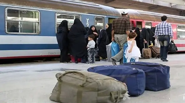 زن جوان 24 کیلو شیشه با خود حمل می کرد + جزئیات