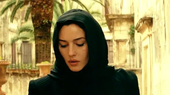 عکس؛ سفر در زمان؛ «مونیکا بلوچی، بازیگر نقش مالنا» در 39 سالگی؛ سال 1382